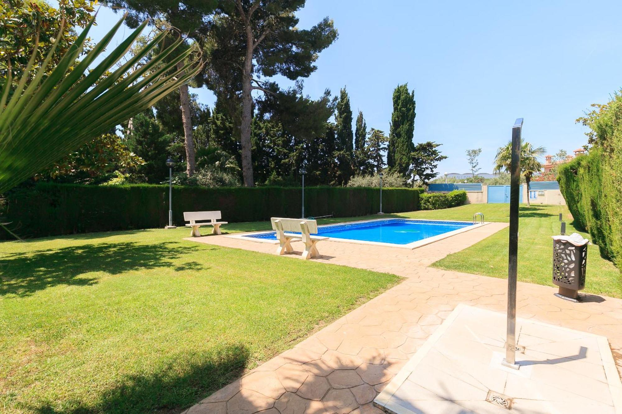 Uhc Els Pins Apartments Salou Extérieur photo